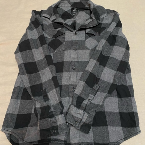 vans classic fit flannel